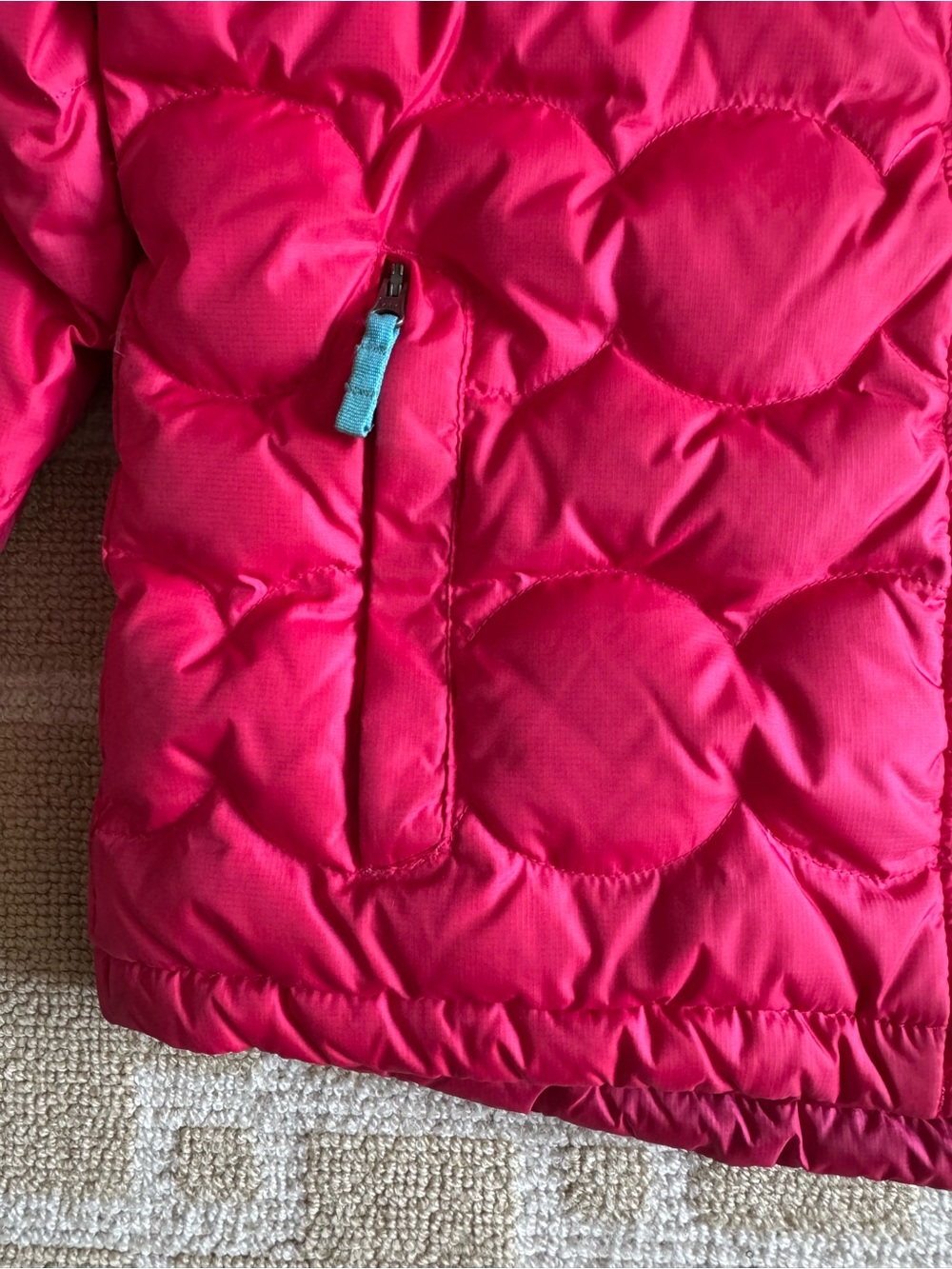 L.L. Bean DownTek Hooded Puffer Jacket Hot Pink Blue Girls Medium 10-12 - Picture 12 of 15